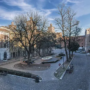 Hotel Zen, Ferrara